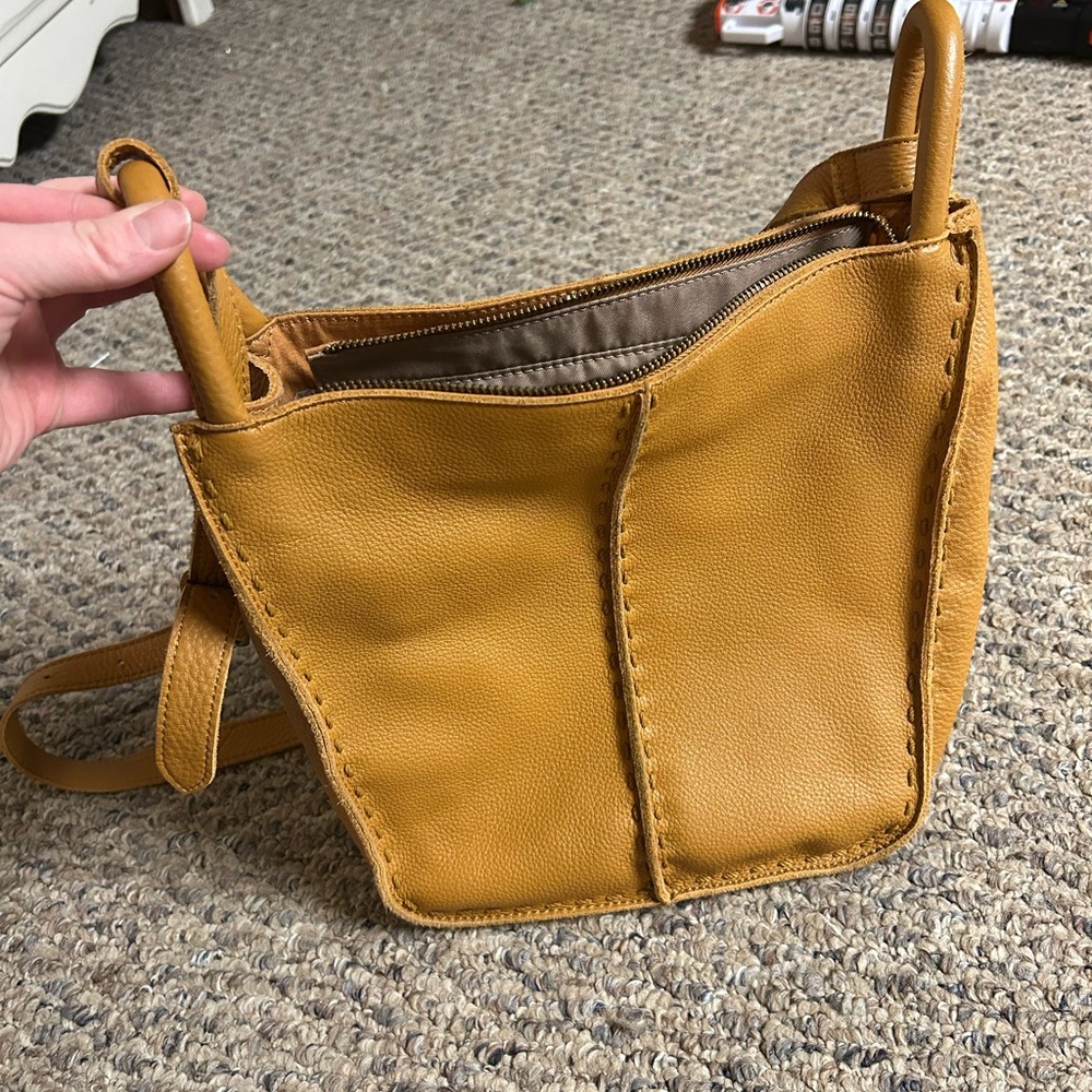 The Sak los feliz crossbody